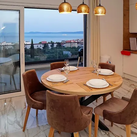 Apartment Luka With Pool & Jacuzzi Trogir Exterior photo