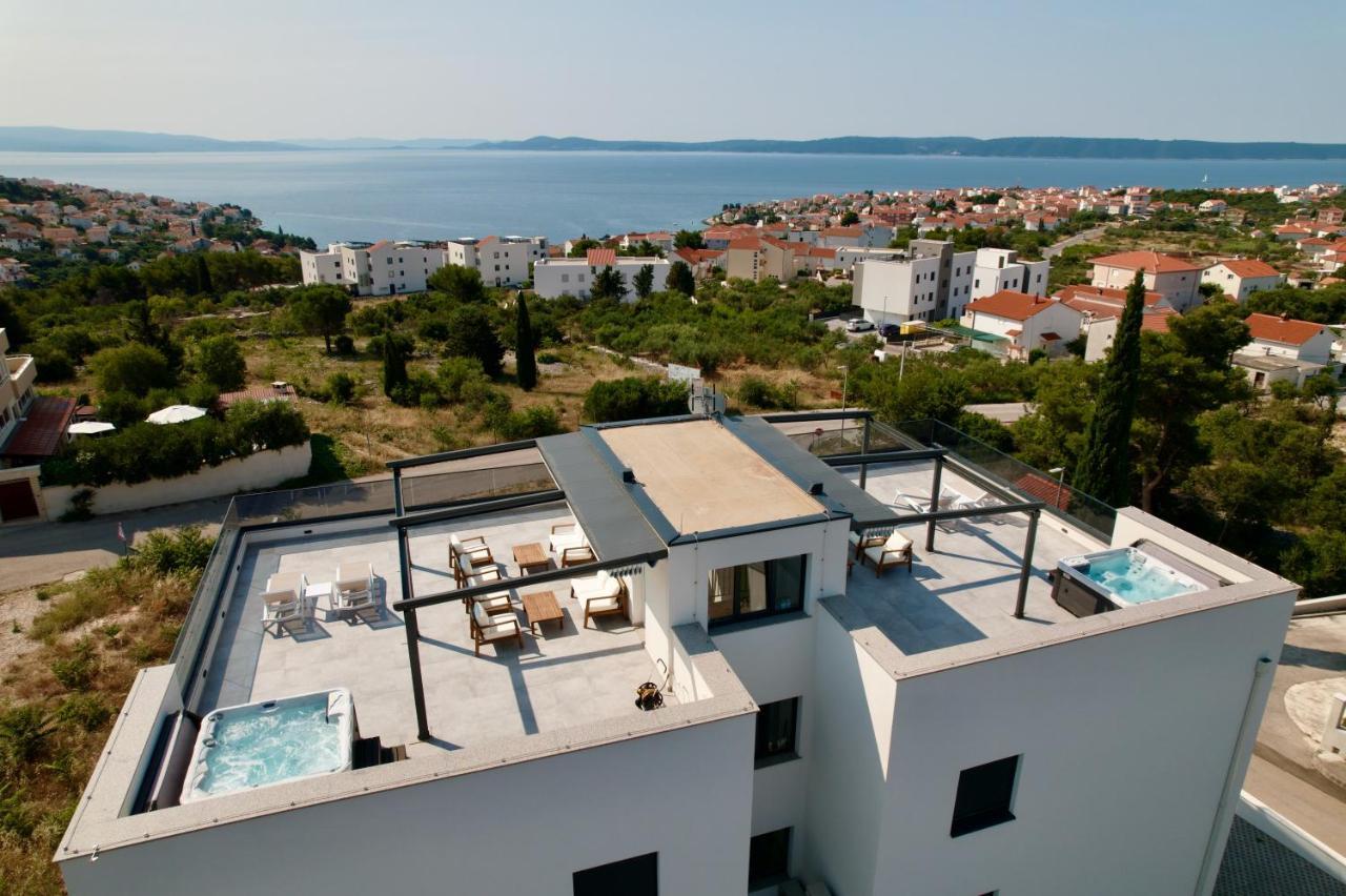 Apartman Luka With Pool & Jacuzzi