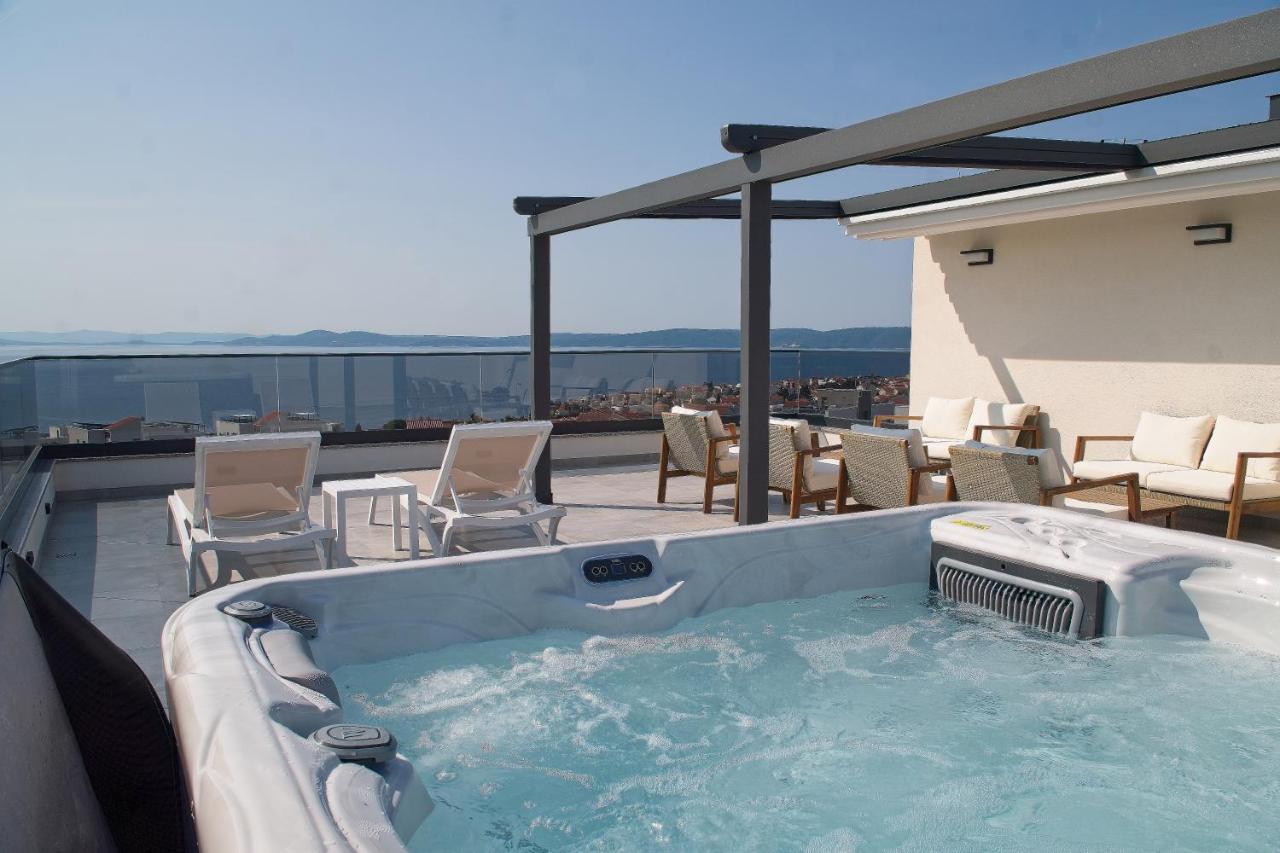 Luka With Pool & Jacuzzi * Trogir