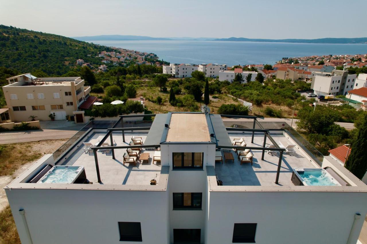 Luka With Pool & Jacuzzi Apartman